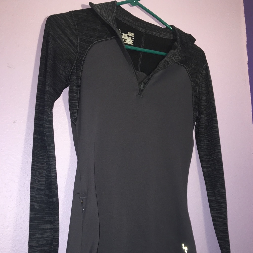 Long Sleeve Under Armor Quarter Zip